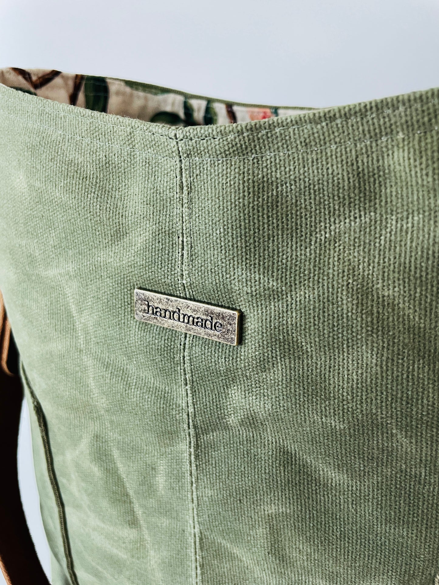 Waxed Canvas Shoulder Bag, Leaf Green
