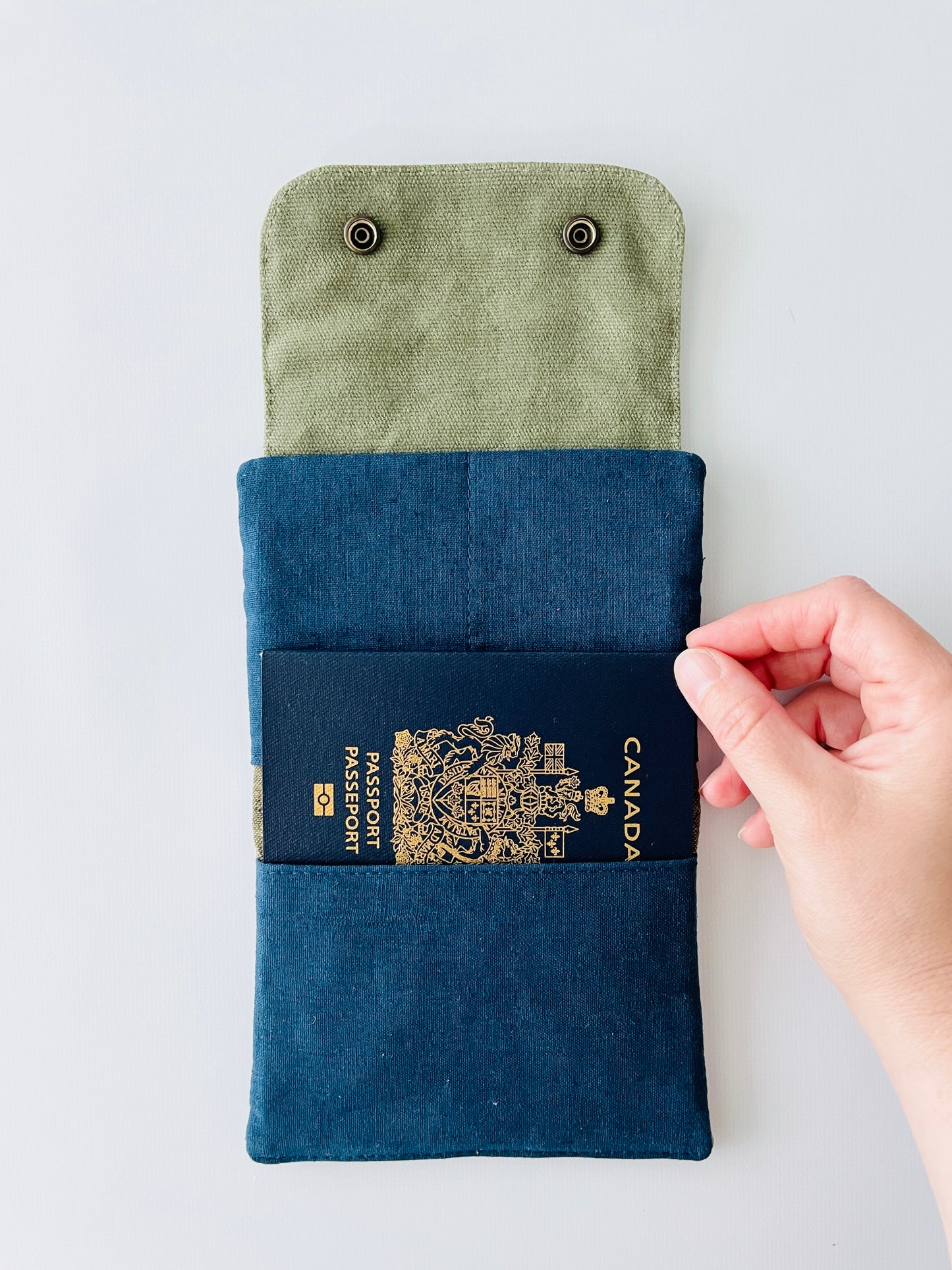 Canvas Wallet, Blue/Green