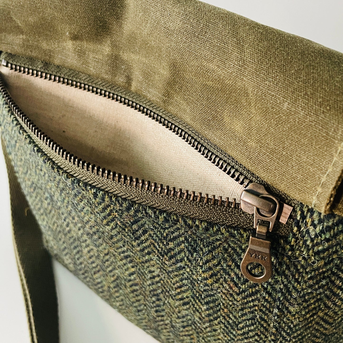 Small Harris Tweed Satchel, Hunter Green