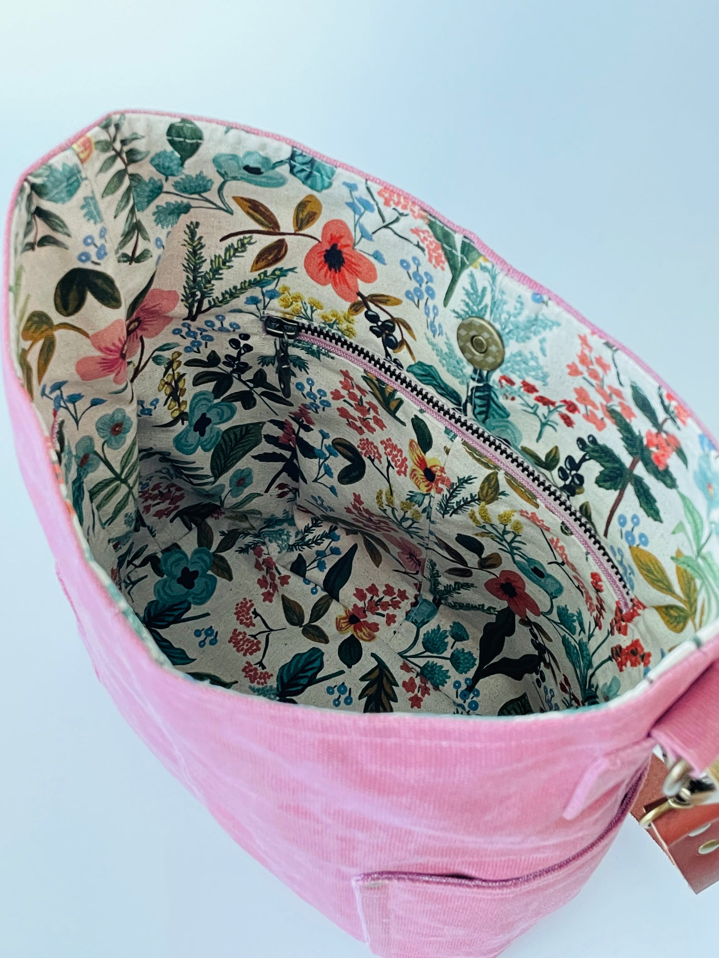 Waxed Canvas Shoulder Bag, Rose