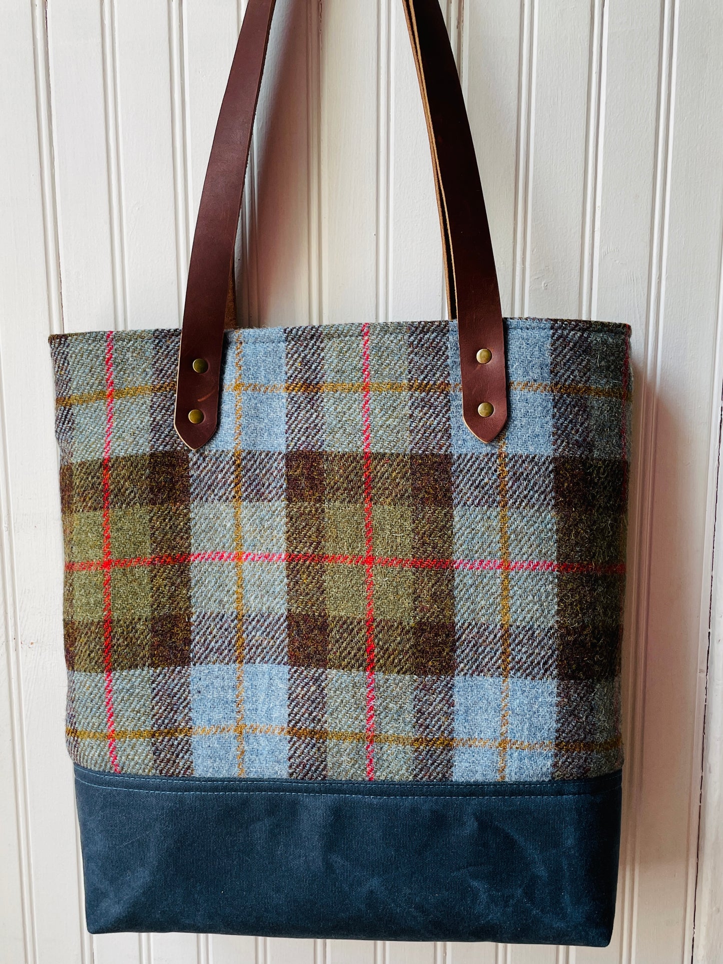 Large Harris Tweed Tote, MacLeod Tartan