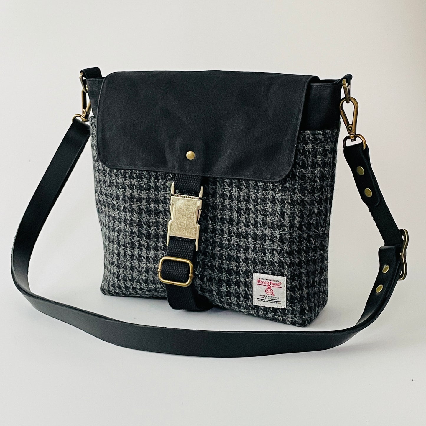Small Harris Tweed Satchel, Black Houndstooth