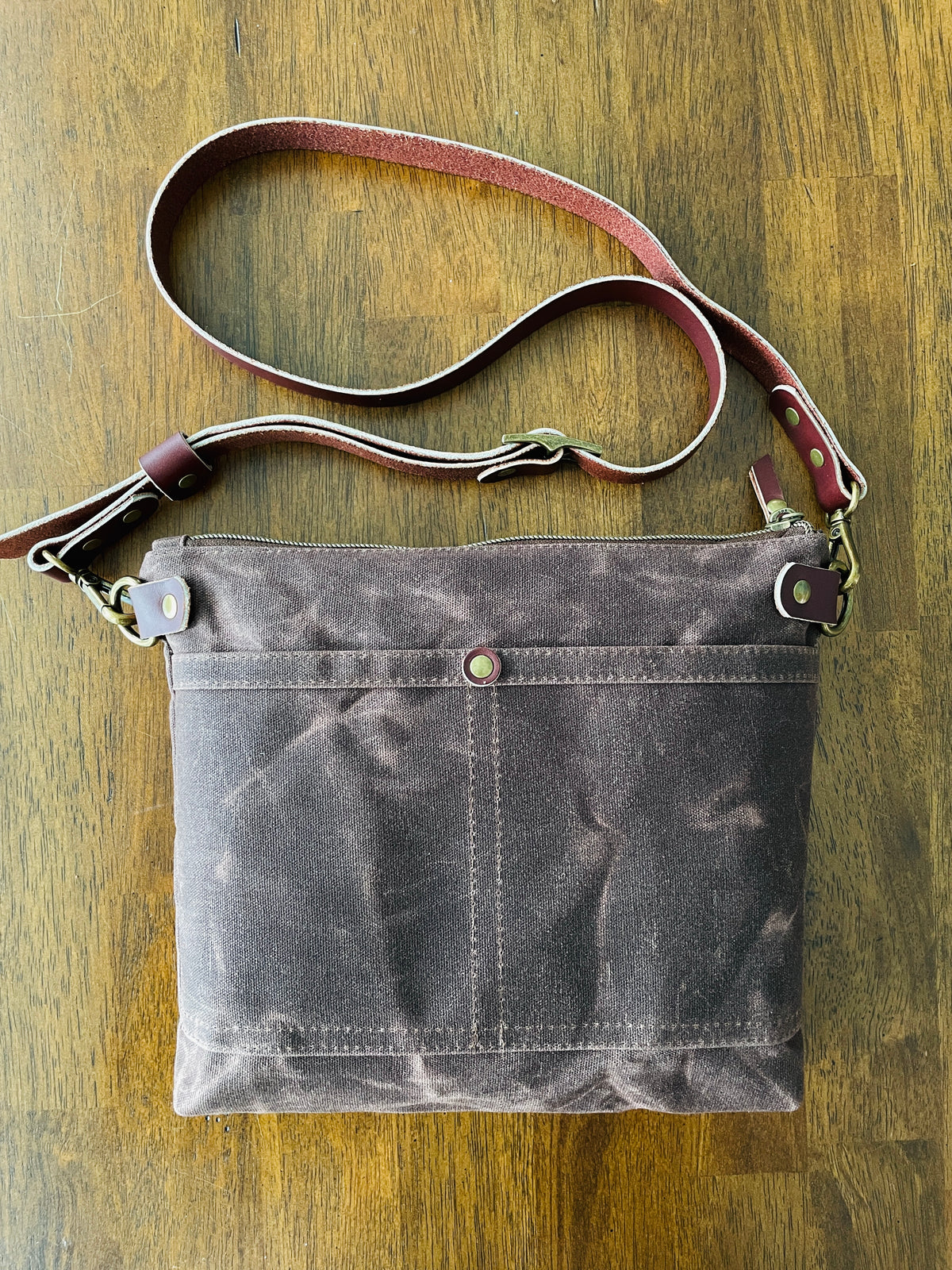 Small Waxed Canvas Purse, Chestnut
