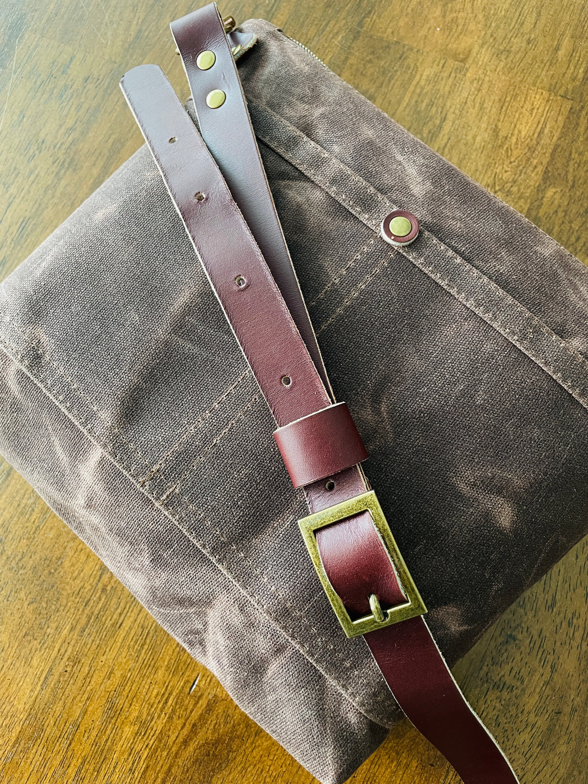 Small Waxed Canvas Purse, Chestnut