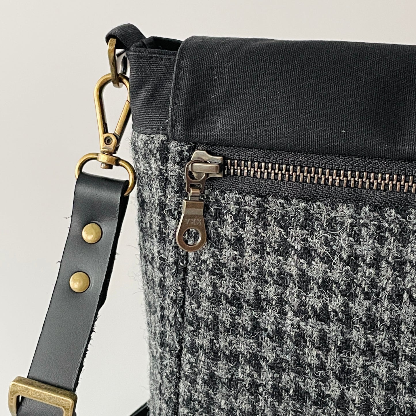 Small Harris Tweed Satchel, Black Houndstooth